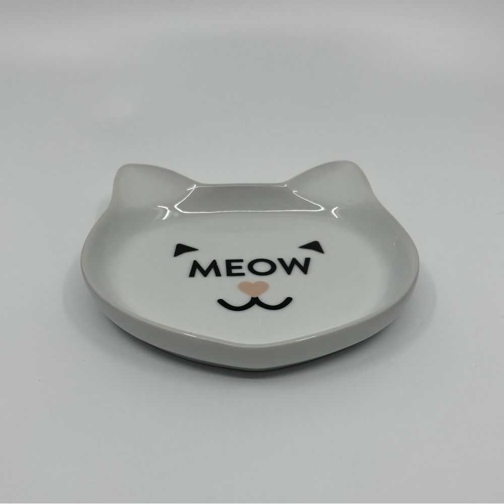 Cute Cat Plates - Picture 2 of 4